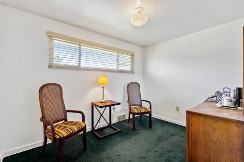 579 Montclair St, Pittsburgh PA 15217-2808 exterior