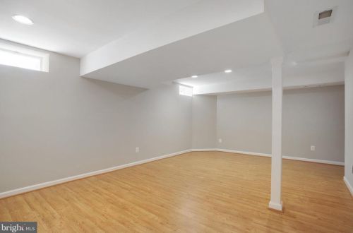 10624 Cavalcade St, Great Falls VA  22066-2427 exterior