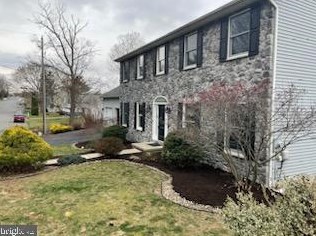 565 Willow St, Primrose, PA 17901-8519