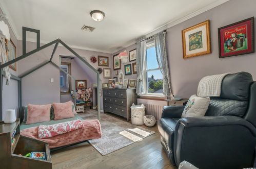 136-17 Bch Channel Dr, Far Rockaway NY  11694-2402 exterior