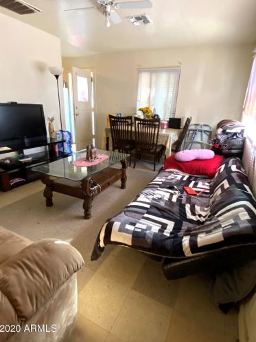 1019 4 Ave, Phoenix AZ 85041-5746 exterior