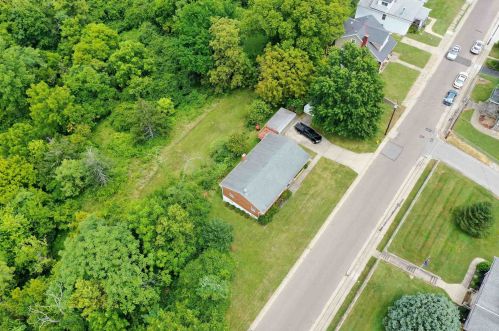 155 Kentucky Dr, Newport, KY 41071-2768