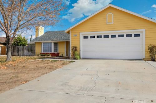 14925 Loch Lomond Ct, Victorville, CA 92394-2081