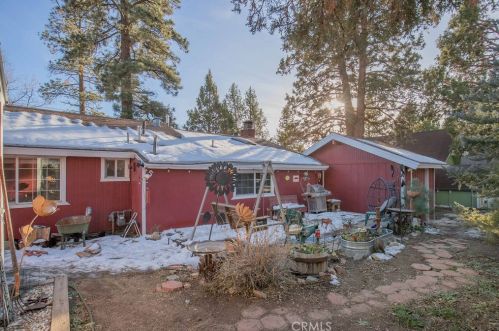 1057 North Shore Dr, Big Bear City, CA 92314-9678