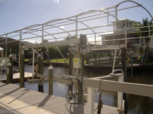 2355 Banana St, Saint James City FL  33956-2072 exterior