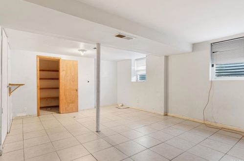 22 Maple St, Central Islip NY  11722-3127 exterior