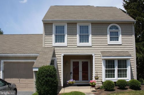 282 Cres Dr, Swatara PA  17033-2335 exterior