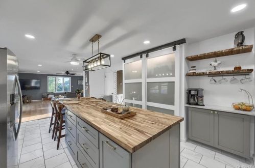 67 Stowe Dr, Poughquag NY  12570-4929 exterior