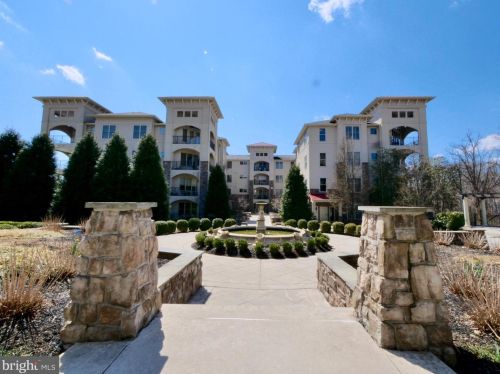 136 Cornerstone Dr, Newtown Square, PA 19073-4048