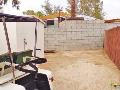 69370 Poolside Dr, Desert Hot Springs CA  92241-8727 exterior