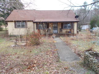 111 Ulcer Hollow Rd, Waverly, TN 37185-1444