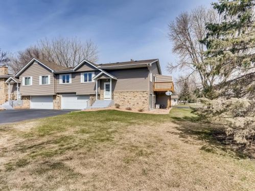 11954 Yellow Pine St, Minneapolis, MN 55448-2011