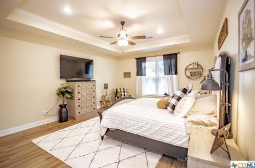 101 Legend Dr, Victoria TX  77904-3854 exterior