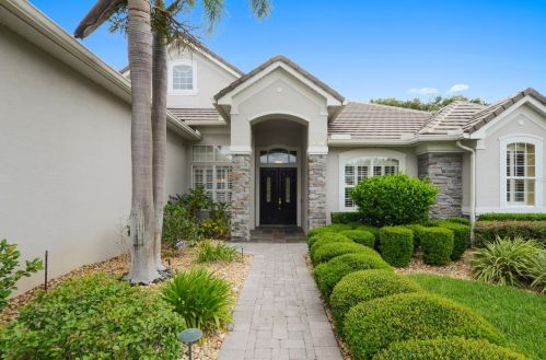 4854 Keeneland Cir, Orlando, FL 32819-3139