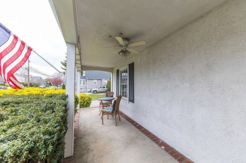 1969 Bergen St, North Bellmore, NY 11710-3201