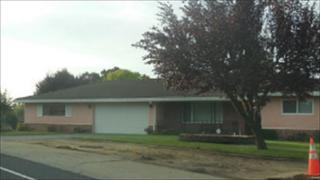 1284 43rd Ave, Sacramento CA  95822-2960 exterior