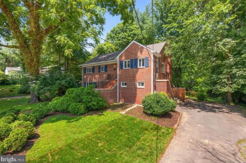 3226 Sleepy Hollow Rd, Falls Church, VA 22042-4312
