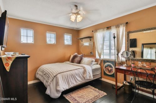 969 Roldan Ave, Simi Valley CA  93065-5667 exterior