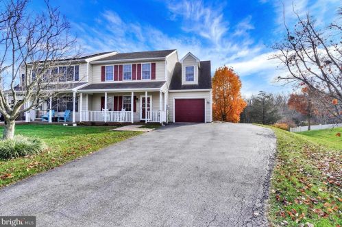 48 Vickilee Dr, Longlevel, PA 17368-9147