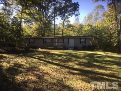 900 Poplarwood Dr, Eagle Rock, NC 27591-7891