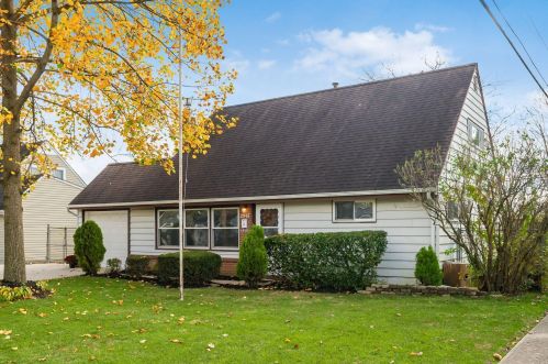2967 Irwin Ave, Darbydale, OH 43123-2309