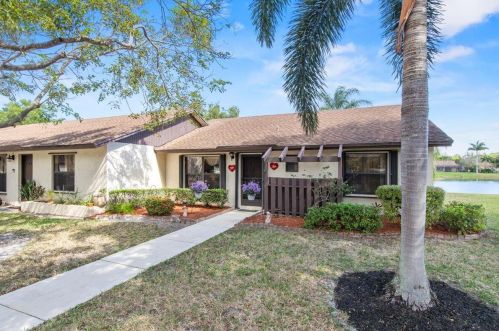 72 Via De Casas Norte, Boynton Beach, FL 33426-8854