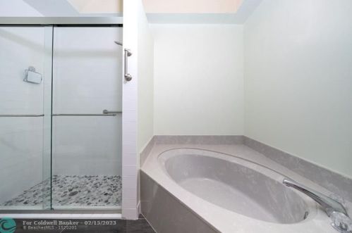 175 Executive Cir, Boynton Beach FL  33436-1835 exterior