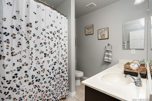 22335 Osprey Ct, Wildomar CA  92595-8147 exterior