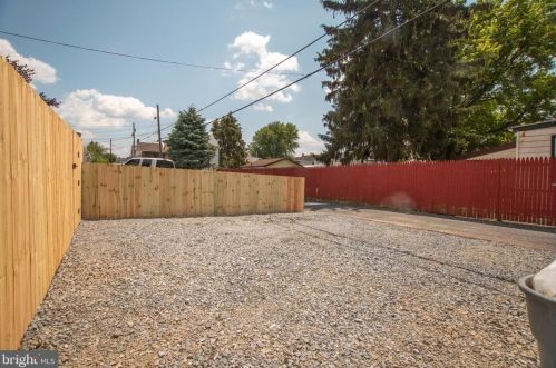 332 Lehman St, Lebanon PA  17046-3884 exterior