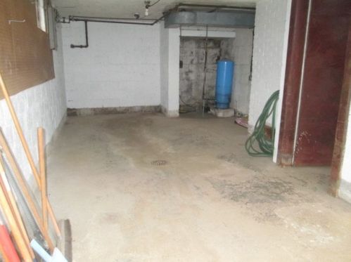 105 Mary Ann Dr, Glenshaw PA  15116-3031 exterior