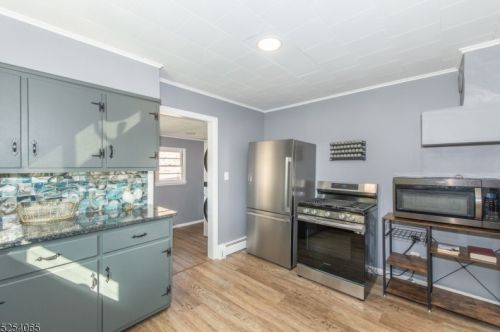 35 Harrison St, Wantage NJ  07461-2119 exterior