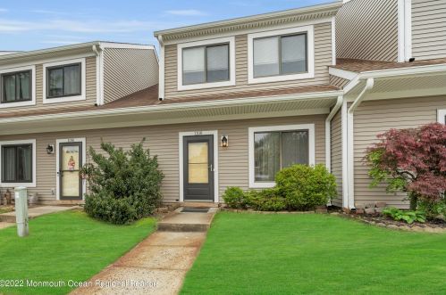 1108 Sandra Pl, Bricktown, NJ 08724-7058