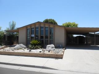 5211 Crystal Fall Ln, Bakersfield, CA 93313-2725