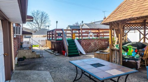 1364 I St, Floral Park NY  11003-3846 exterior
