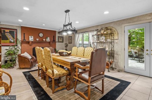 402 Ramsey Rd, Yardley PA 19067-4642 exterior