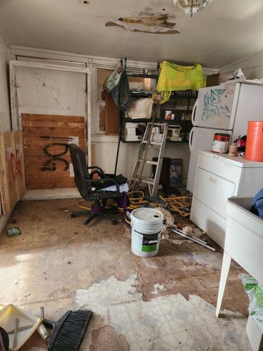 325 K St, Los Banos CA 93635-4136 exterior