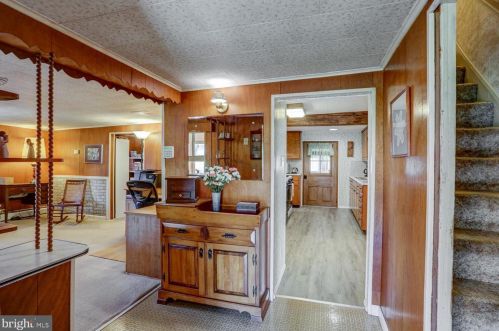 210 Hoernerstown Rd, Hummelstown PA  17036-9503 exterior