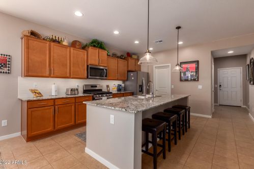 10232 Wood St, Tolleson AZ  85353-7653 exterior