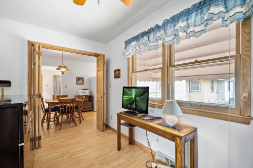 3231 85, Milwaukee WI 53227-4616 exterior