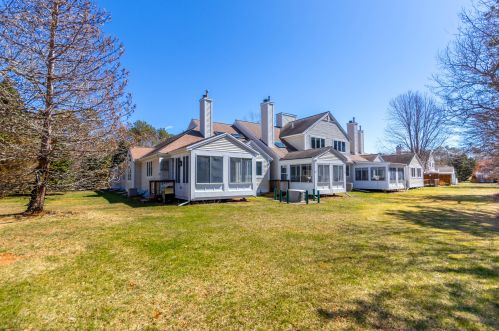104 Pine Hill Blvd, Mashpee, MA 02649-2869