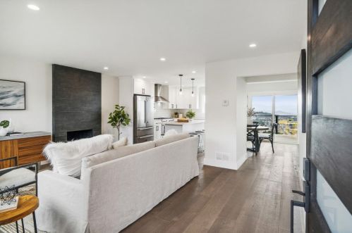 162 Beachview Ave, Pacifica CA  94044-1512 exterior