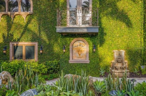 2718 Casey Key Rd, Nokomis FL  34275-3358 exterior