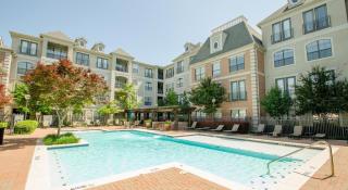 8600 Thackery St, Dallas TX  75225-3700 exterior