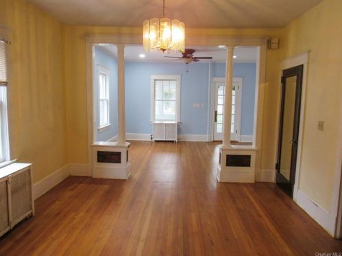 2347 Crompond Rd, Yorktown Hgts NY  10598-3735 exterior