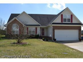 638 Americana Dr, Raeford, NC 28376-5659