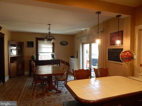 311 Delaware Ave, Lansdale PA 19446-3521 exterior