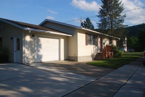 231 Willow St, Athens, PA 18810-1212