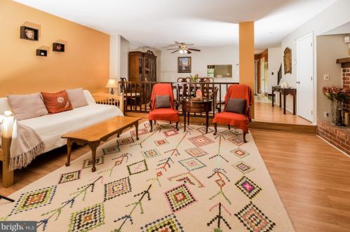 12 Pagoda Ct, Lawrence Township NJ  08648-4829 exterior