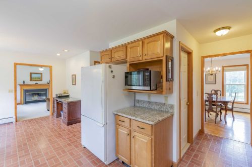 88 Wennington Dr, Poughkeepsie NY  12603-3843 exterior