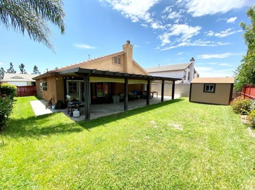 1443 Augusta St, Beaumont CA  92223-7189 exterior